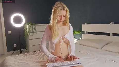 Mozaly stripchat stream image