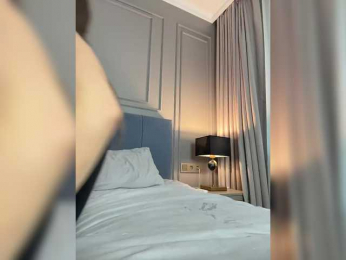 Roxysh bongacams stream image