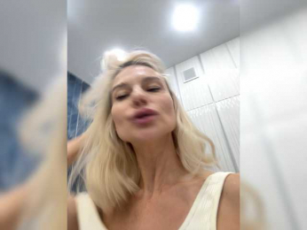 -Molly- bongacams stream image