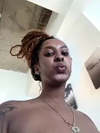 Your_Paris stripchat stream image