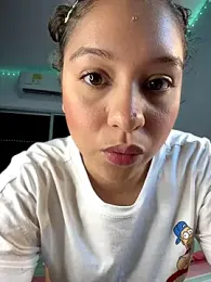 Shara_dreams stripchat stream image