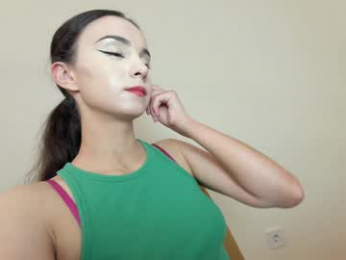 ehotlovea chaturbate stream image