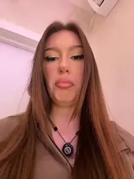 DianaGlow stripchat stream image