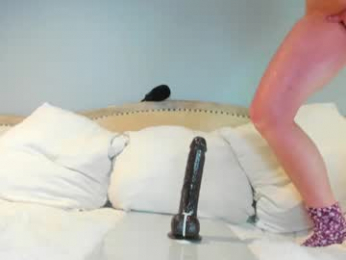 eatmygingersnapps chaturbate stream image