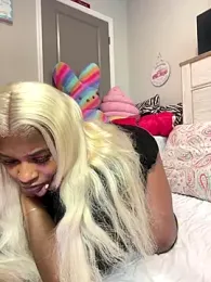 BigFineSelena stripchat stream image