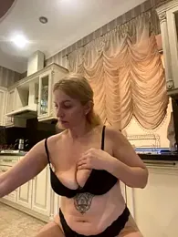 Amazoniiaa stripchat stream image