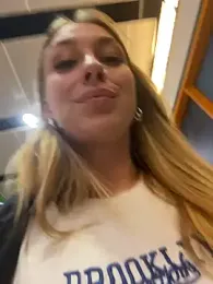 Sweet___Emily stripchat stream image