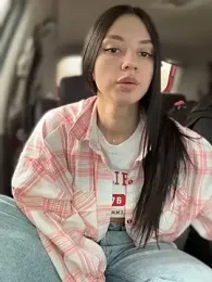 JulliaVegas stripchat stream image