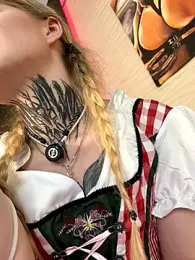 AriWild stripchat stream image