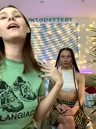 HotCaramellsTV stripchat stream image