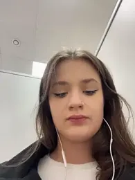 KittyQueeny stripchat stream image