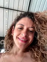 alana15 stripchat stream image