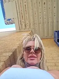 YourMommyBlair stripchat stream image