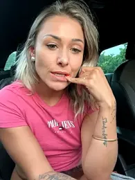 petrouchkaaa_ stripchat stream image