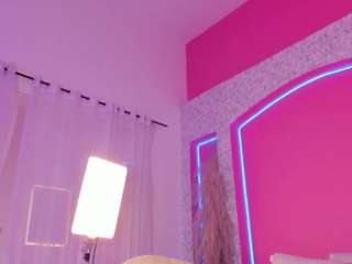 emyliesander camsoda stream image