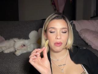 Maci Reynolds flirt4free stream image