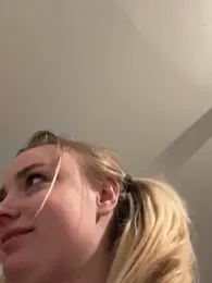 CherryEmmy stripchat stream image