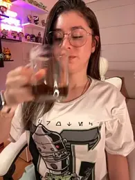 Sharon_07 stripchat stream image