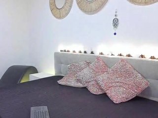 madelanecoote camsoda stream image