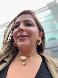 _Abril-Office1 stripchat stream image