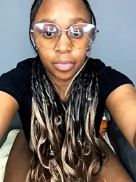 Pearl_00 stripchat stream image