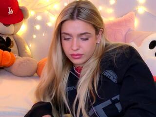 Maci Reynolds flirt4free stream image