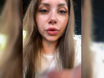 Girls-Leia bongacams stream image