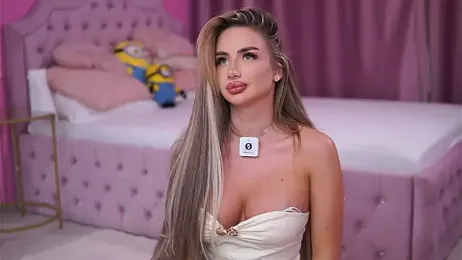 AshleySinn stripchat stream image