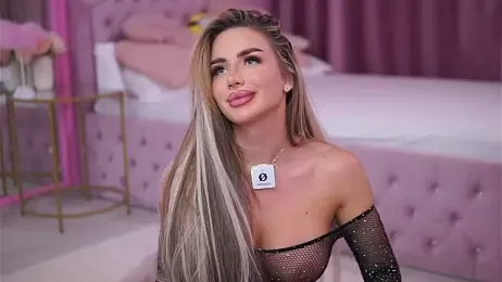 AshleySinn stripchat stream image