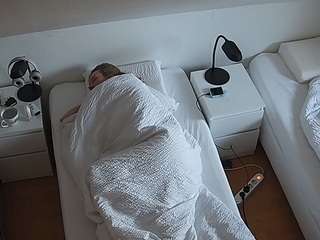 voyeurcam-julmodels-bed-7 camsoda stream image