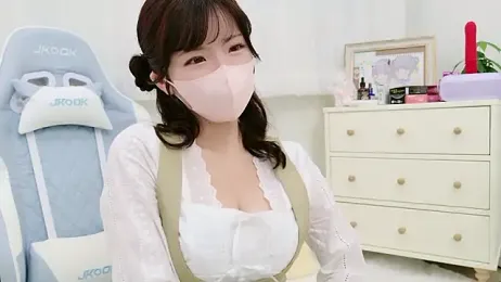 -minami- stripchat stream image