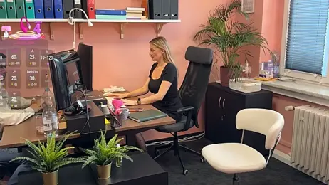 legsLONG stripchat stream image