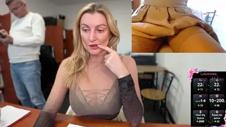 legsLONG stripchat stream image