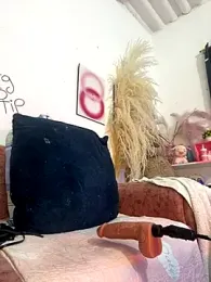 halana_squirts stripchat stream image