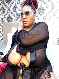 Thasha8 stripchat stream image