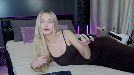 KristinaDane stripchat stream image