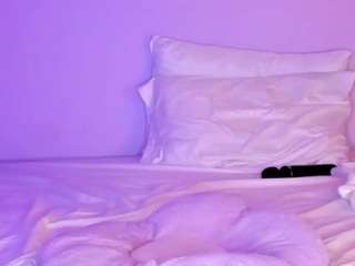 dani-moore camsoda stream image