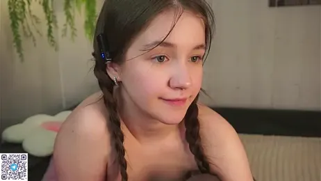 AmiLewis stripchat stream image