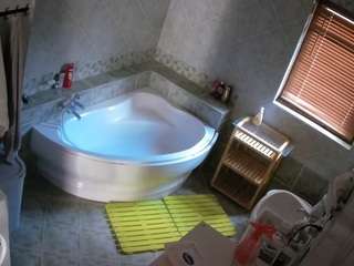 voyeurcam-julmodels-bath-1st-2 camsoda stream image