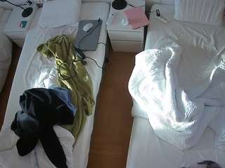 voyeurcam-julmodels-bed-5 camsoda stream image