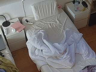 voyeurcam-julmodels-bed-7 camsoda stream image