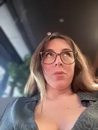 MommmyYummy stripchat stream image