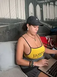 Bigbuttbrooklynn stripchat stream image