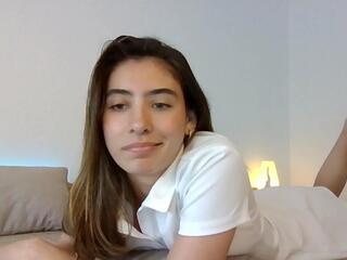 Alma Queen flirt4free stream image