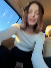 DollyTall stripchat stream image