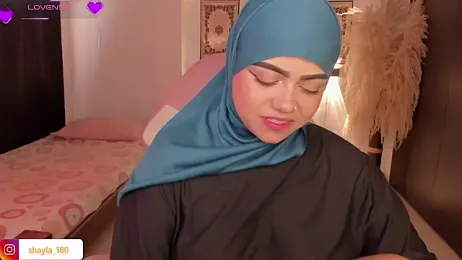 shayla_18 stripchat stream image