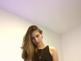 Alma Queen flirt4free stream image