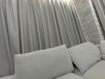 ehotlovea chaturbate stream image