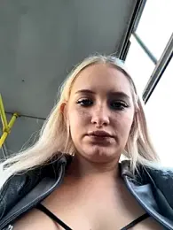 Milkyy_wway stripchat stream image