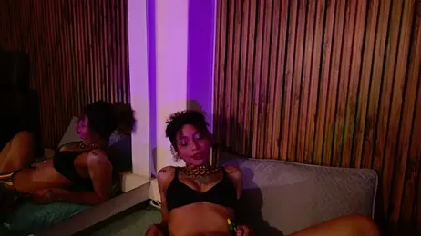 daiana_curly stripchat stream image